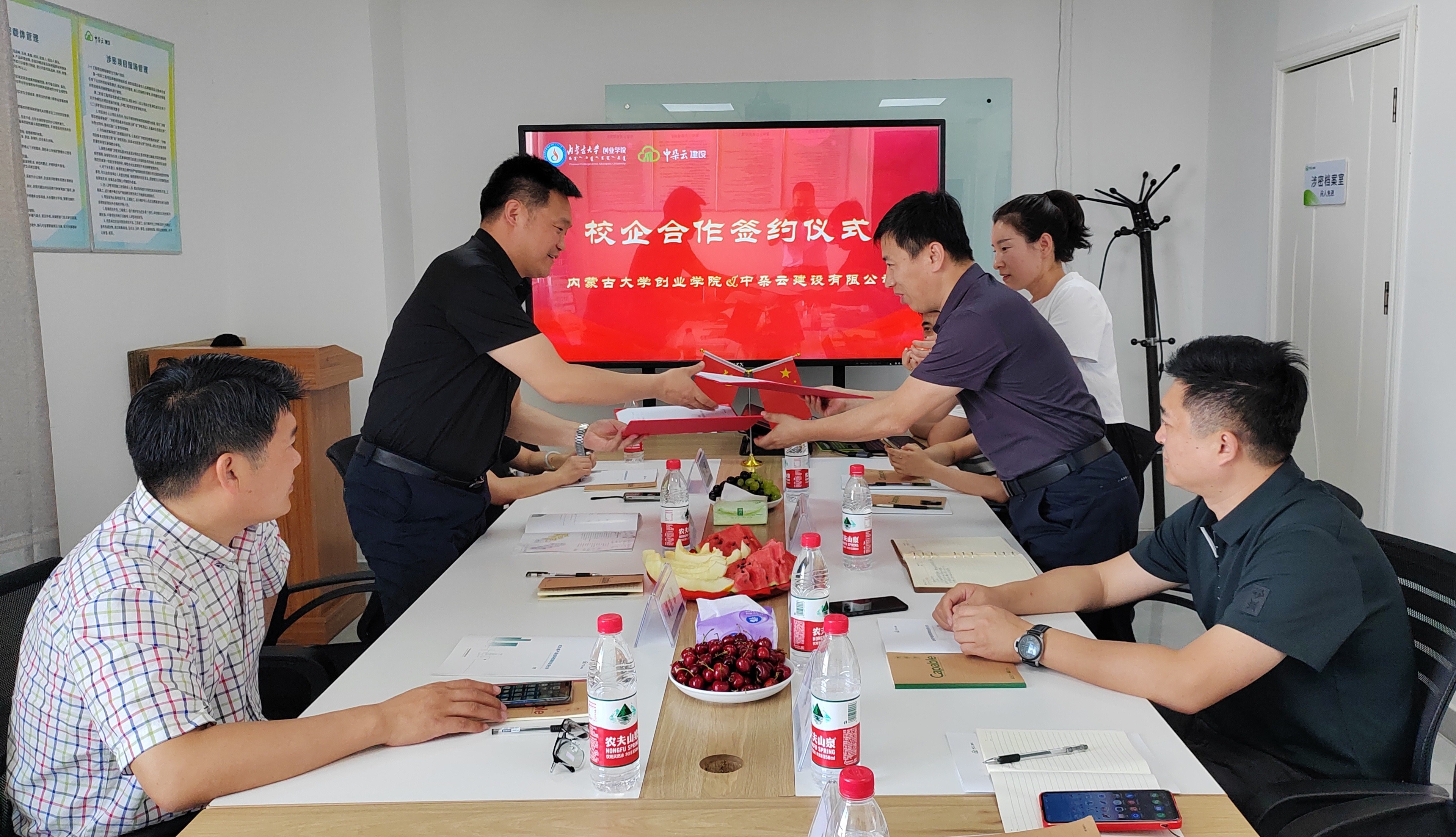 1686655919299527.jpg lADPJw1WXdneoSDNDADNEAA_4096_3072.jpg